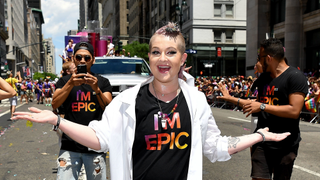 Kelly Osbourne's Public Urination Incident Is More Iconic Than the Time Her Dad Peed on the Alamo